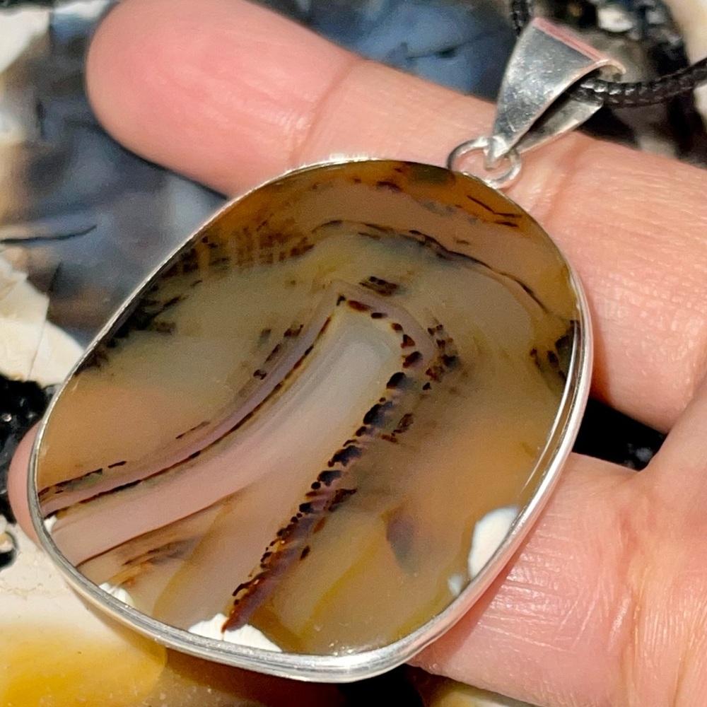 Montana Fire Agate Pendant 2 1/2”